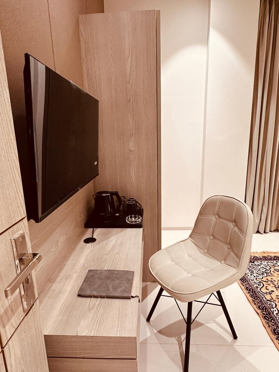 TV and multimedia, Seating area