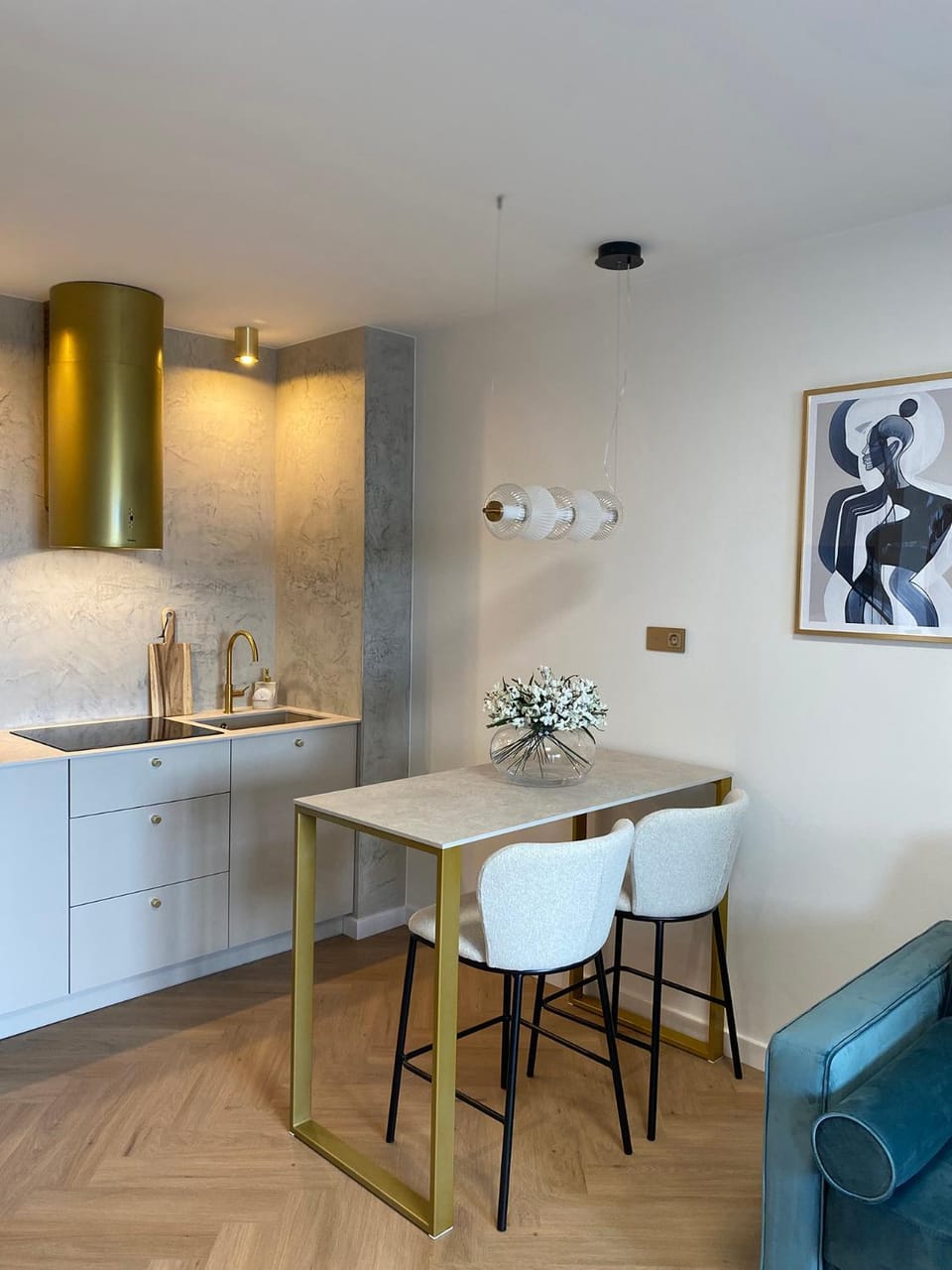 Kitchen or kitchenette, stove