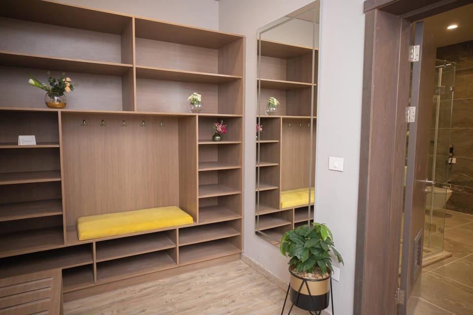 Bedroom, wardrobe