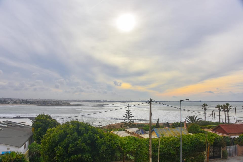 Luxurious Apt with Pool&Sea View Apartment in Casablanca-Settat