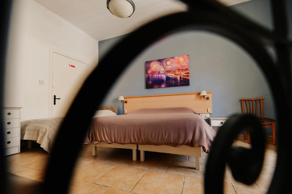 Bed, Bedroom, wardrobe