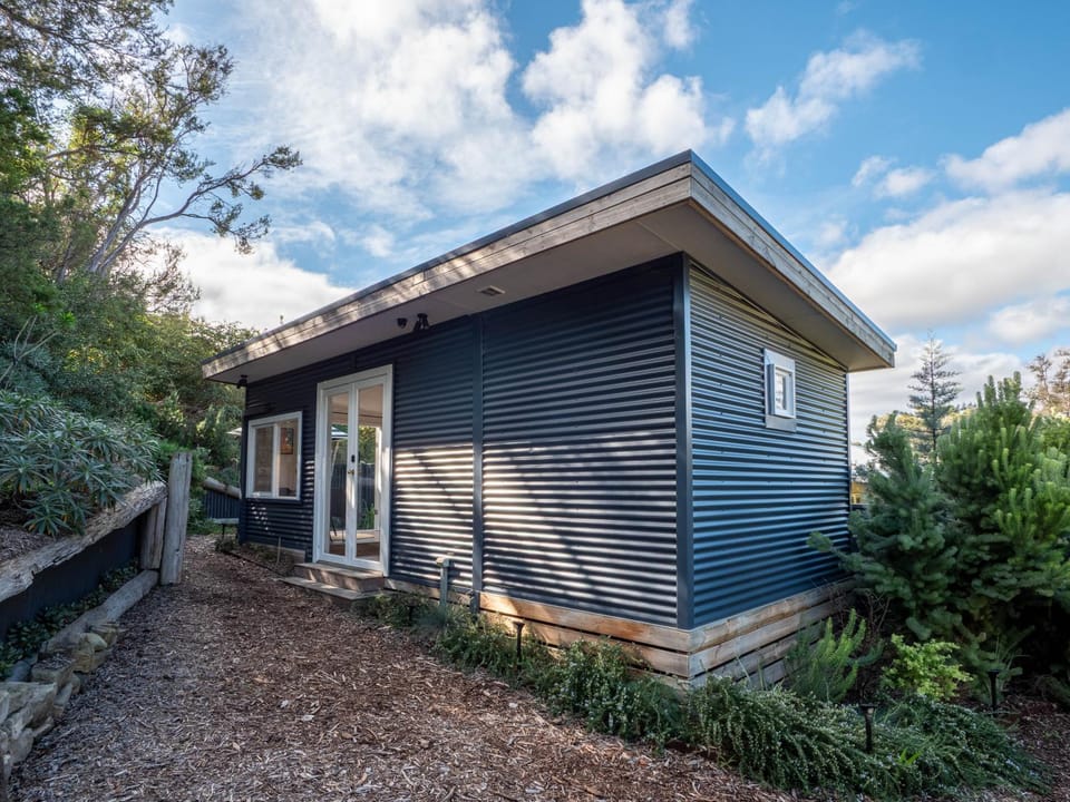 Property building, Garden, Garden view