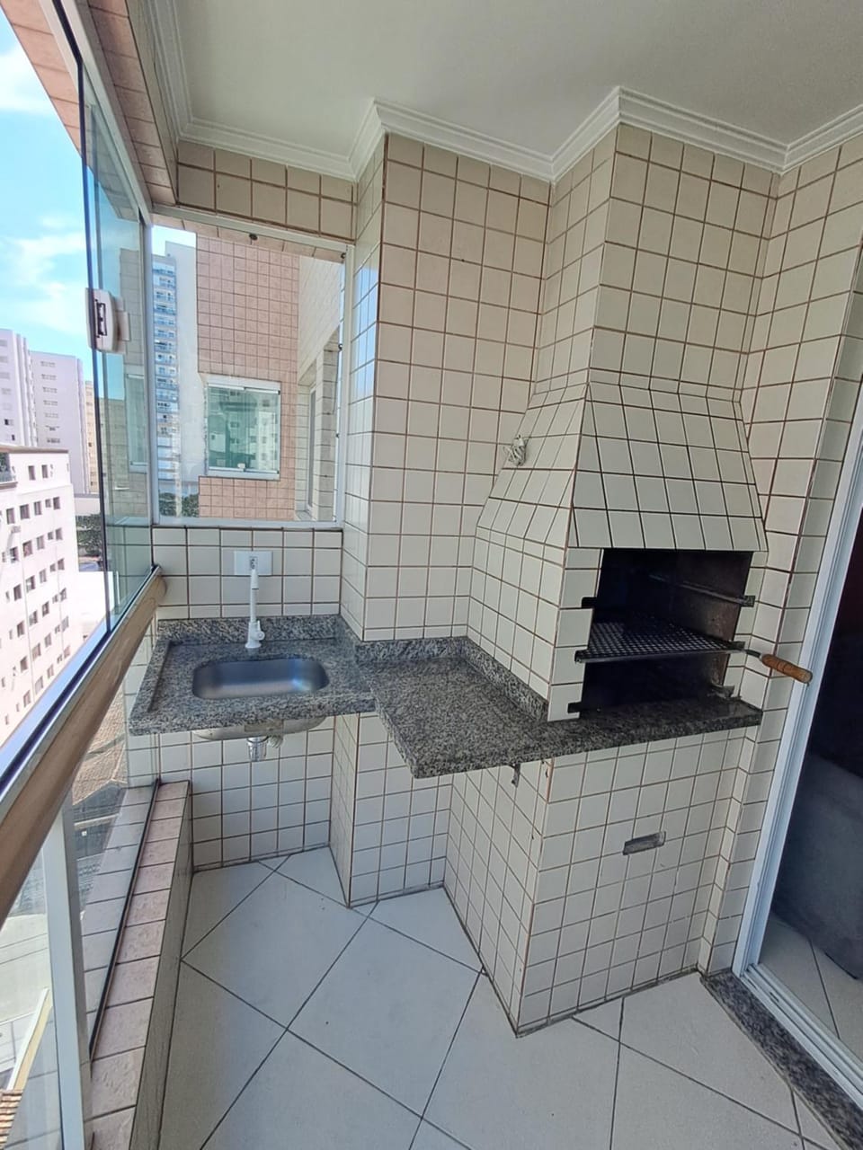 Apto Vista Mar Varanda Gourmet Apartment in State of São Paulo