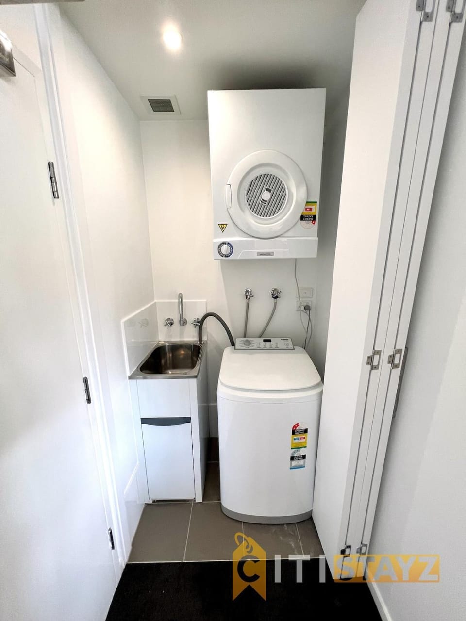 Bruce 1BD - Near GIO Stadium, Free Parking Apartment in Canberra