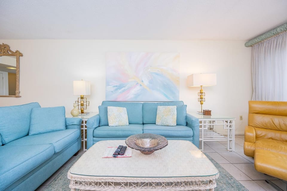 Driftwood Towers 6D condo Apartment in West Beach