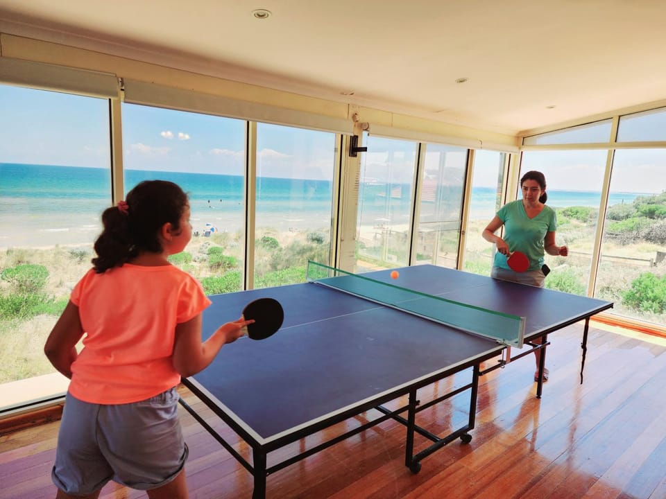 Table tennis, Evening entertainment