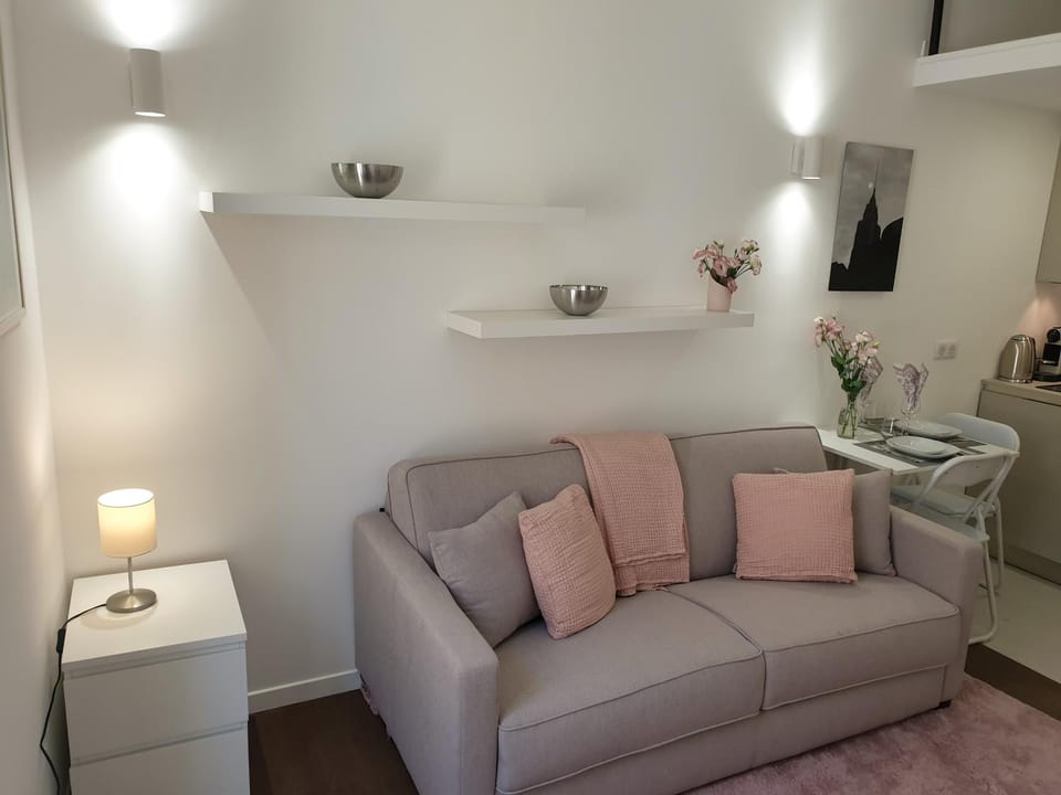STUDIO NEUF ET CHARMANT VIEIL ANTIBES Apartment in Antibes