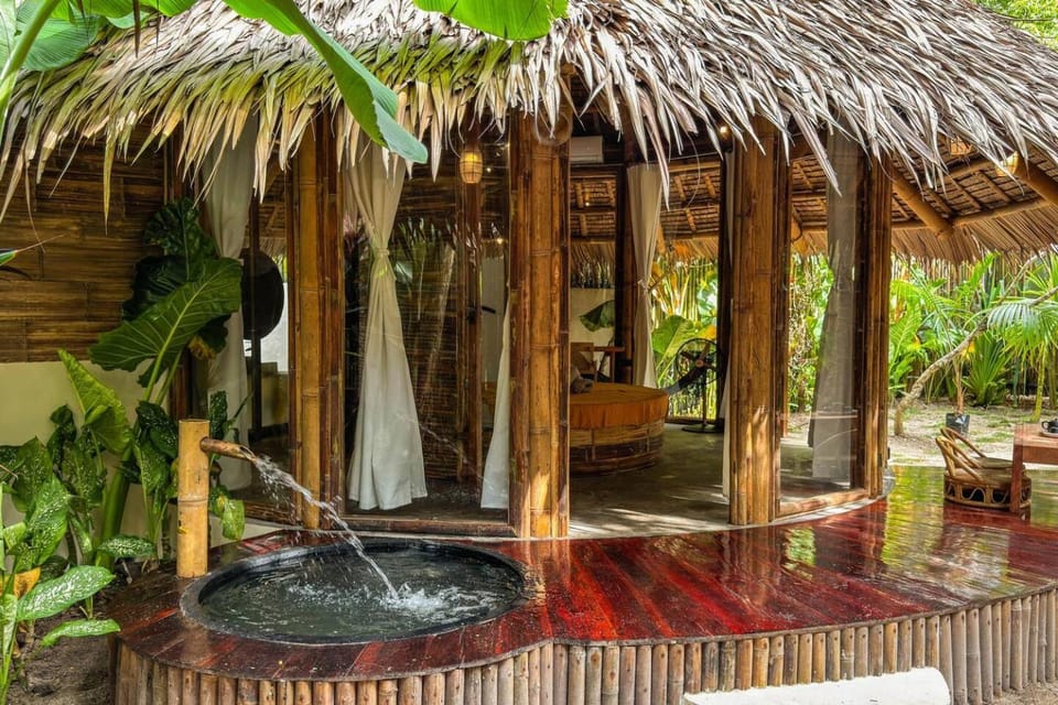 The Bamboo Houses - Tropical Gardens & Nature Villa in General Luna