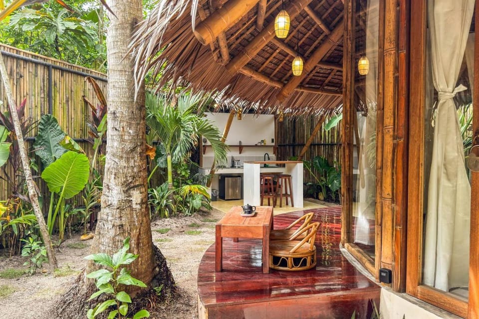 The Bamboo Houses - Tropical Gardens & Nature Villa in General Luna