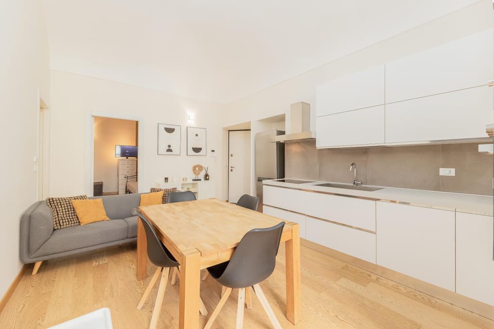 Trilo 2BR Palazzo Reale Apartment in Turin