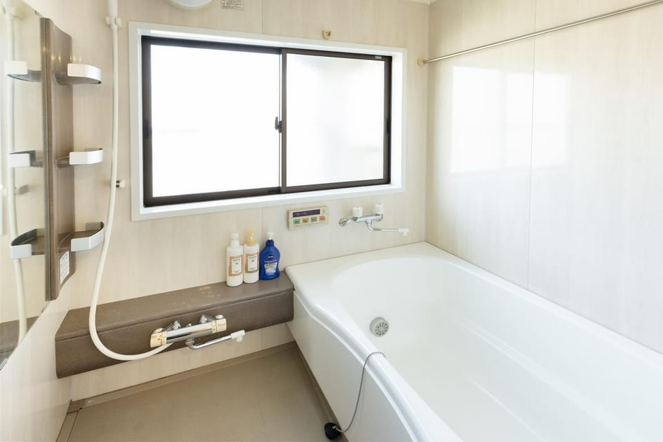 Bathroom, Bath