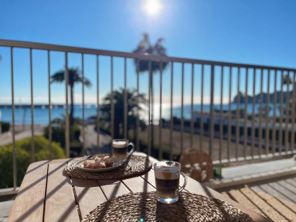 Natural landscape, Balcony/Terrace, Beach, Sea view