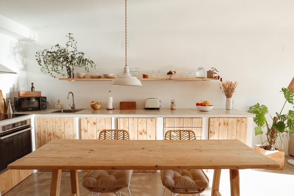 Coffee/tea facilities, Kitchen or kitchenette, Dining area, minibar, pet friendly, stove