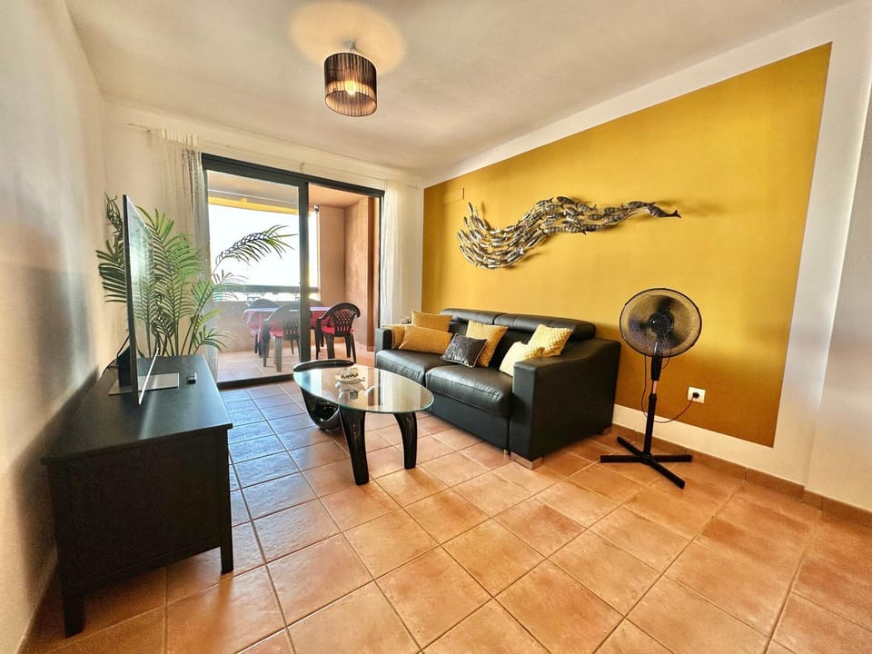 TV and multimedia, Balcony/Terrace, Living room