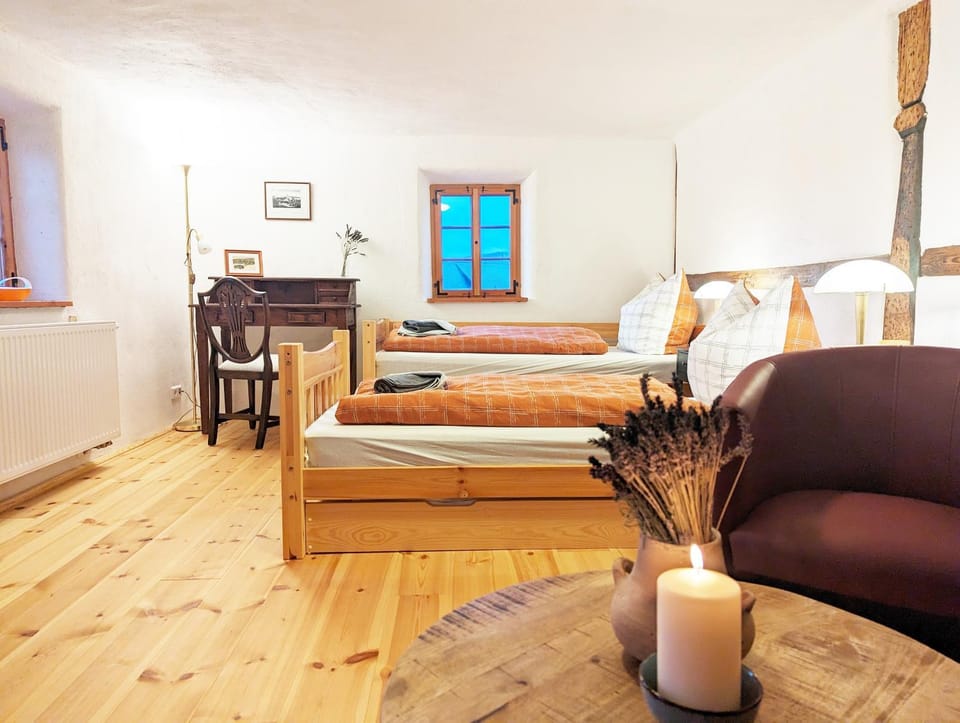 Bed, Photo of the whole room, Seating area, Bedroom, Text overlay