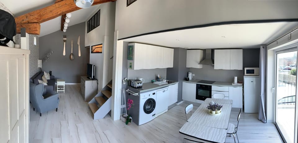 Living room, Dining area