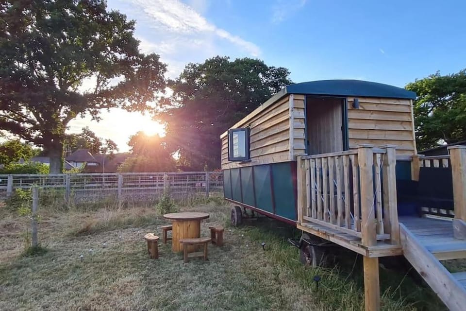 Penelope Luxury tent in Horsham District