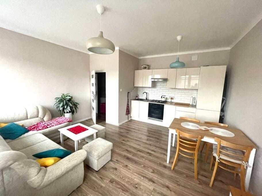 Kitchen or kitchenette, Living room, Dining area