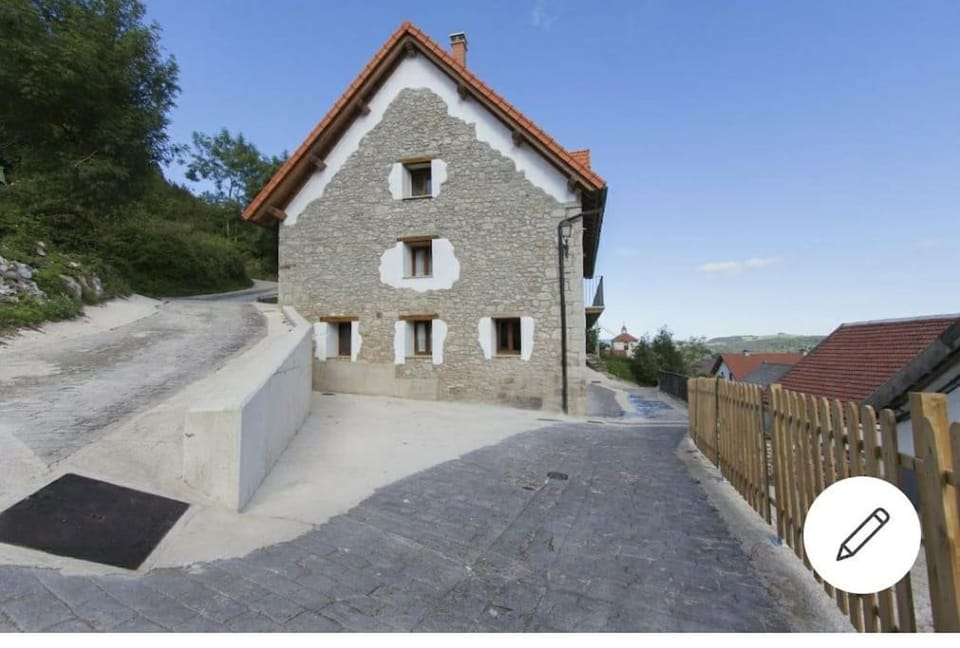 Enekoizar apartamento Apartment in Navarre