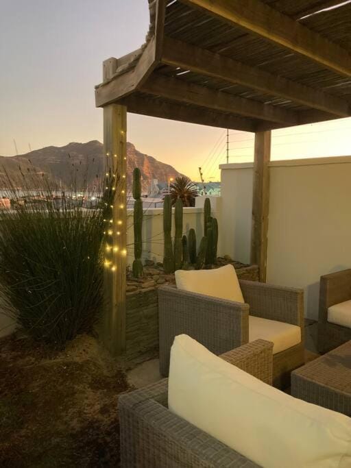 Avisa Villa - 4 bedroom Villa with Majestic Ocean Views Villa in Cape Town