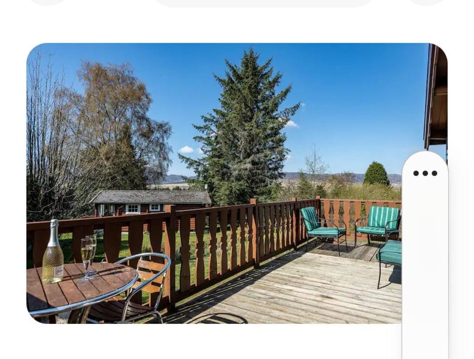 Snowdonia Escapes # TRANQUIL CABIN with Views, Wi-Fi, Dog Friendly & Parking Cabin in Trawsfynydd