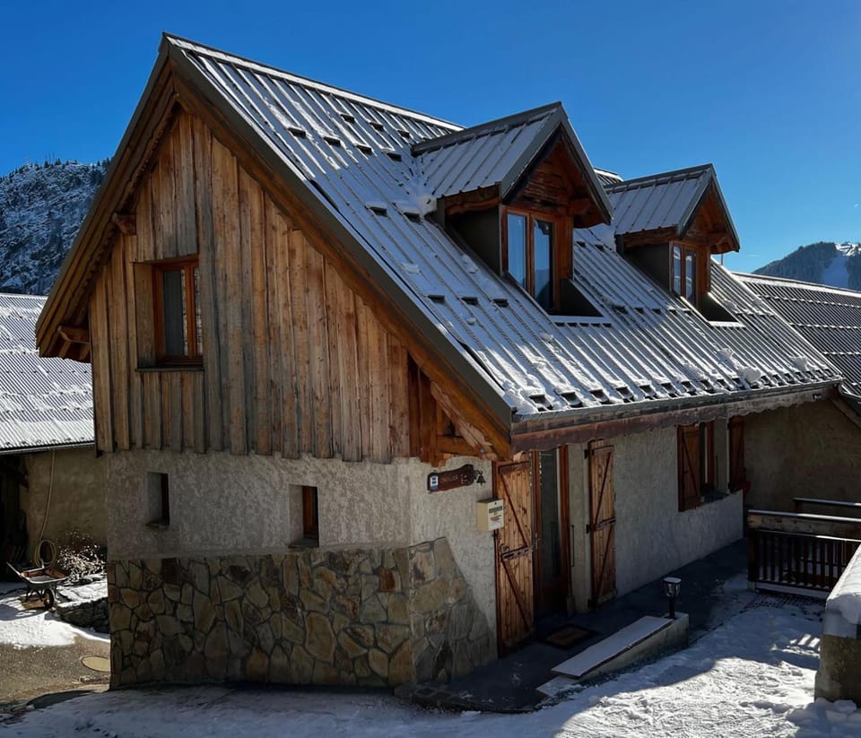 Property building, Winter, Mountain view