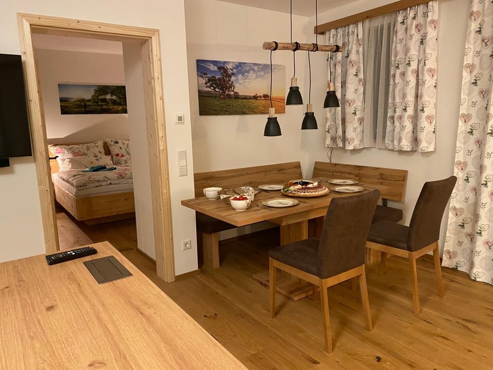 Living room, Seating area, Dining area