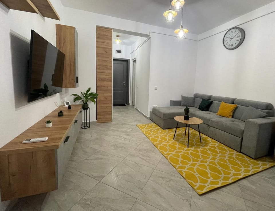 Communal lounge/ TV room, TV and multimedia, Living room