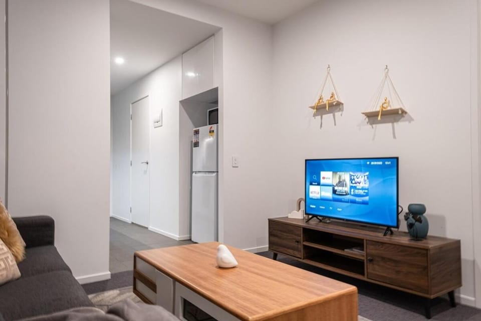 Footscray pool pleasant &Bright 2BR2BA apt Apartment in Melbourne