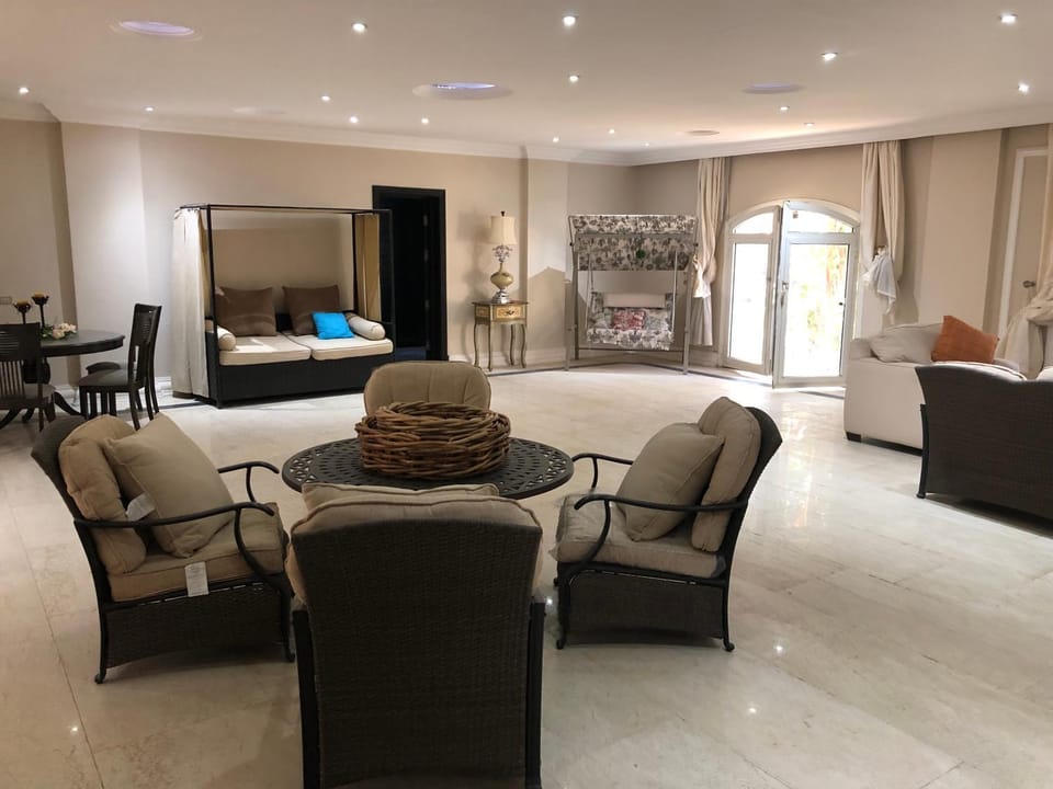 Seating area