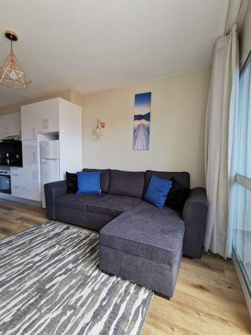 Kitchen or kitchenette, Living room, Seating area