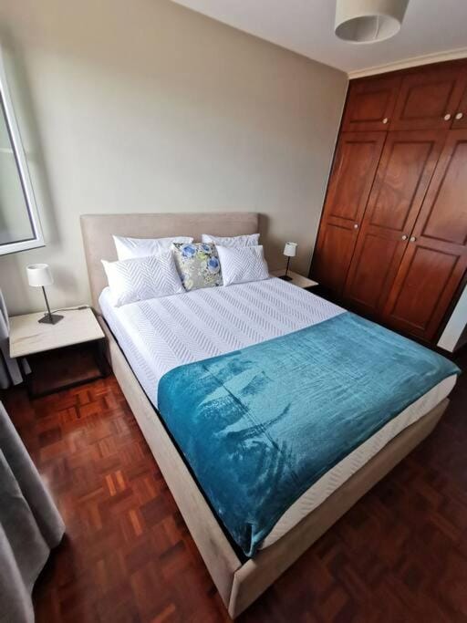 Bed, Photo of the whole room, Bedroom, wardrobe