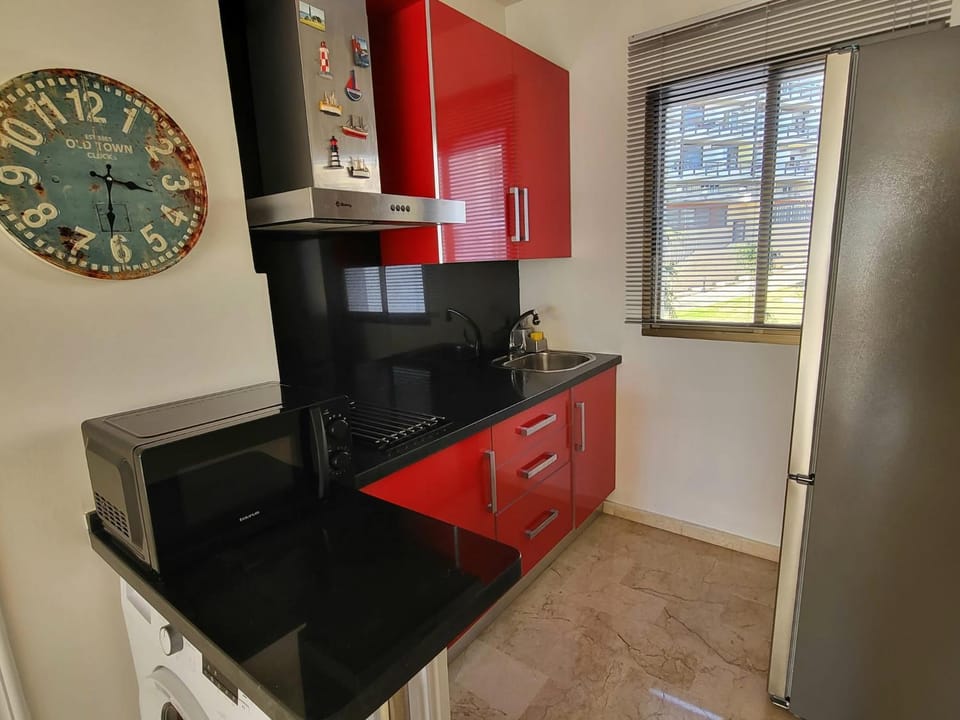 minibar, stove, kitchen
