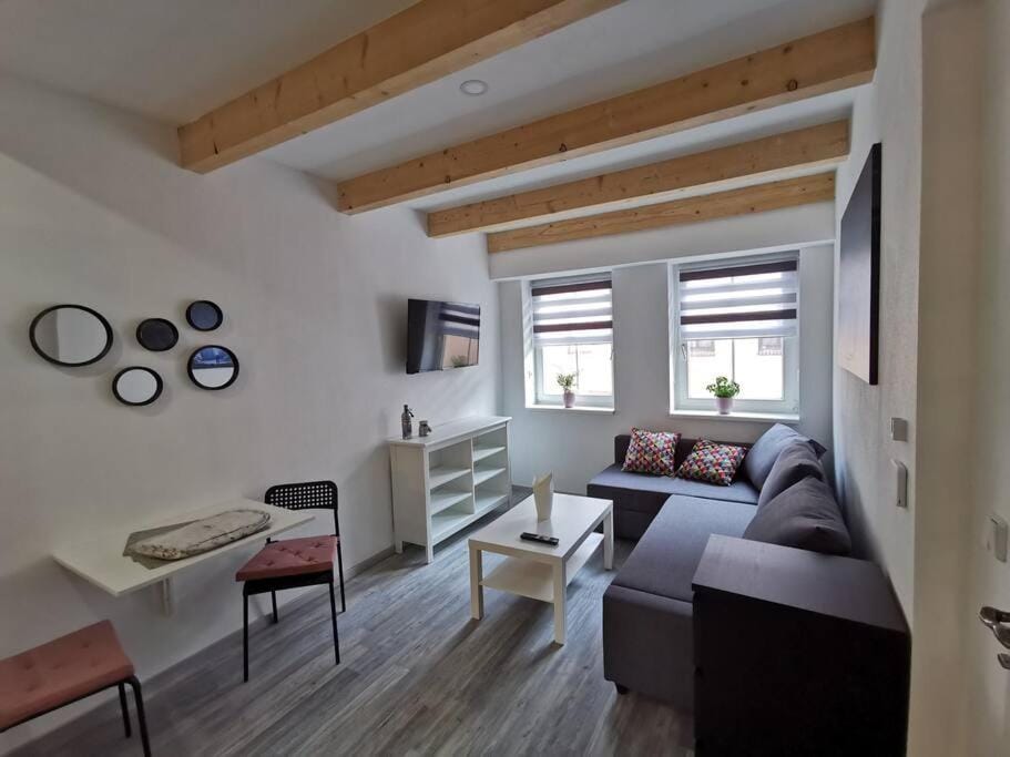 Living room, Photo of the whole room, Seating area, Dining area