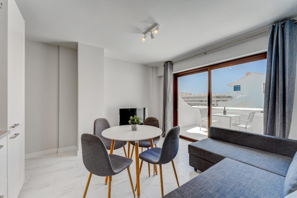 Harmony Apartment with ocean view in Parque Royal Apartment in Costa Adeje