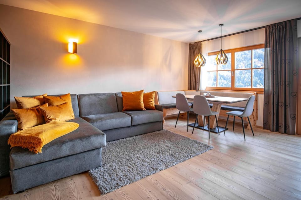 Living room, Food, Food