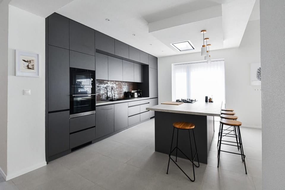Kitchen or kitchenette, Dining area, minibar, pet friendly, stove
