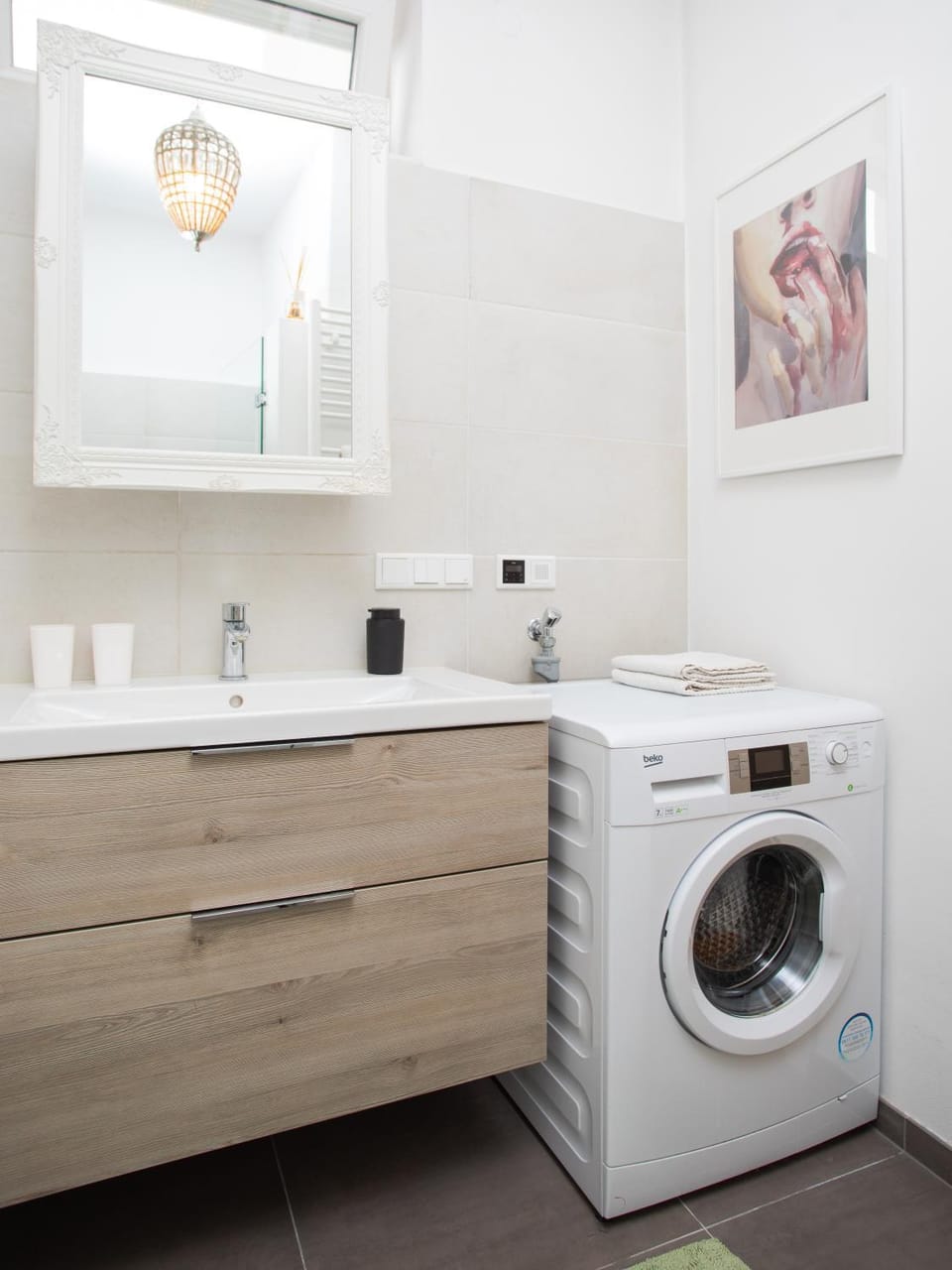 Bathroom, washing machine