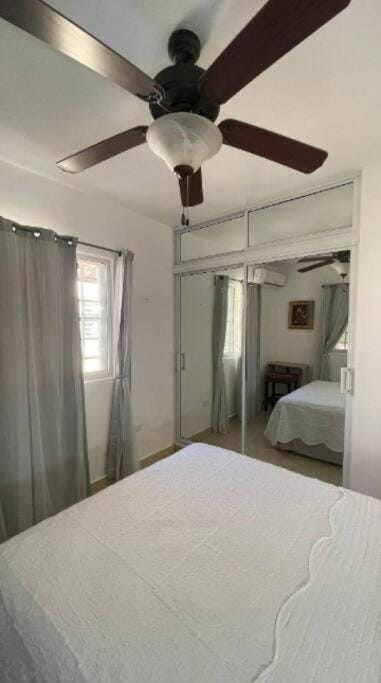 Bed, Bedroom, fireplace