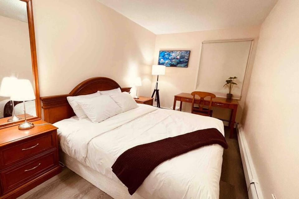 unit #301 Mountain view 2BR in Canmore Down town Apartment in Canmore