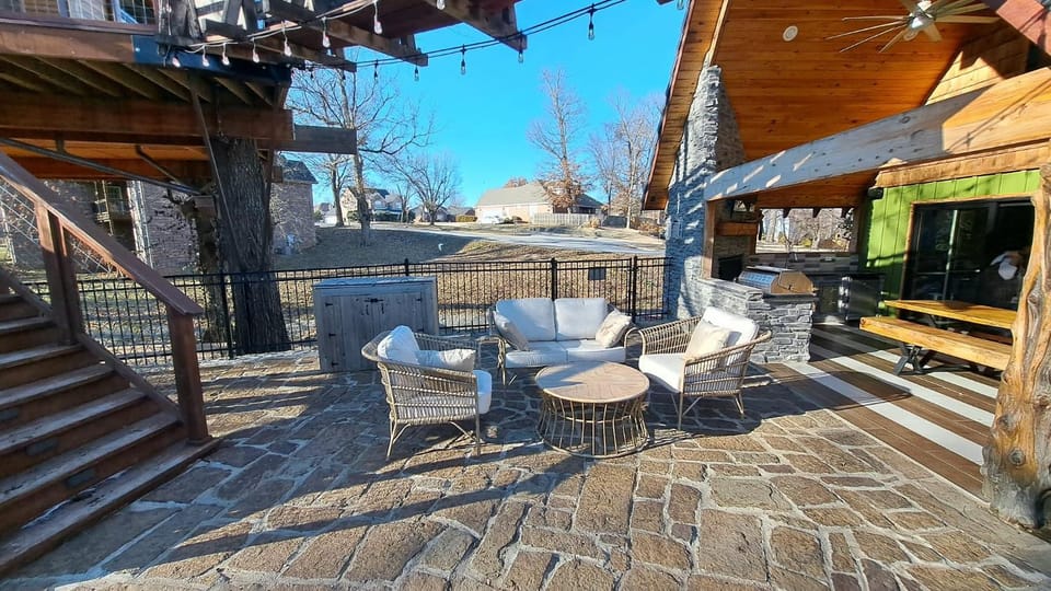 Patio, View (from property/room), Balcony/Terrace, Seating area