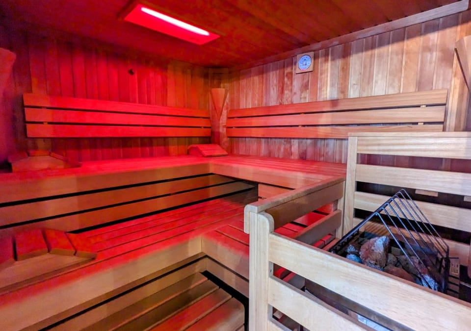 Sauna, Spa and wellness centre/facilities
