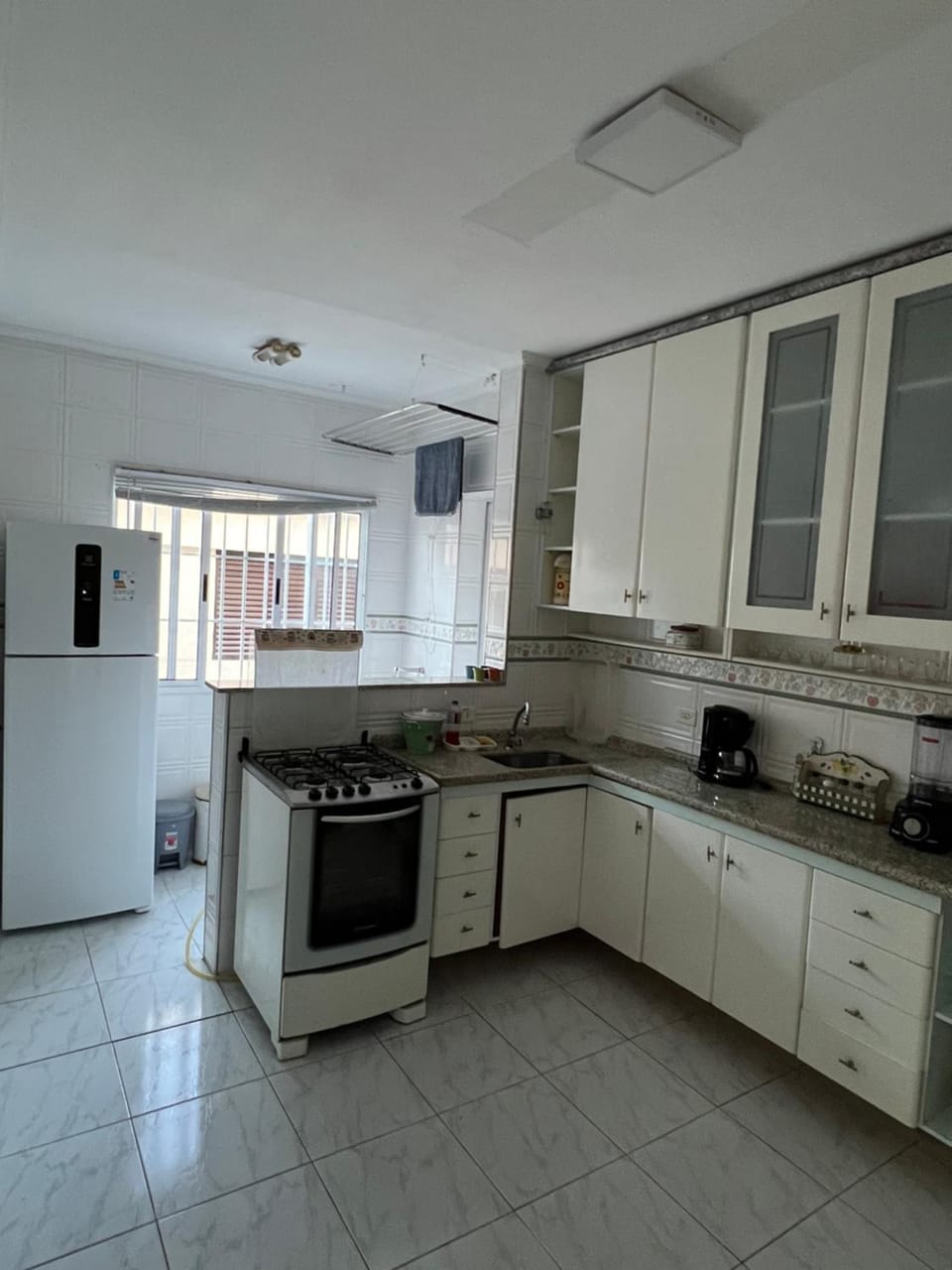 Guarujá enseada a 50 metros da praia Apartment in State of São Paulo