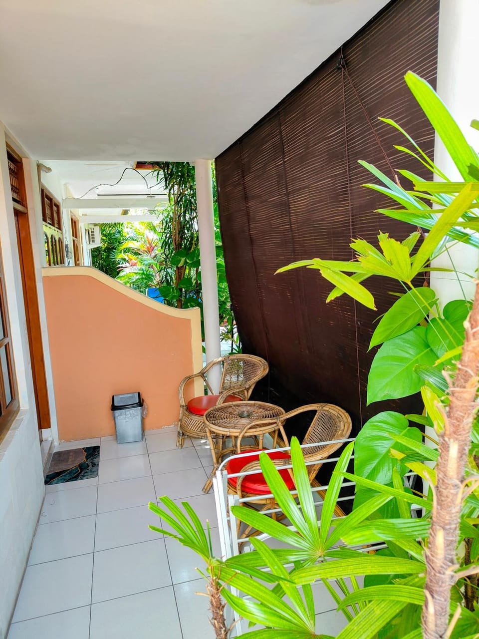 Kaia Lovina Guest House Bed and Breakfast in Buleleng