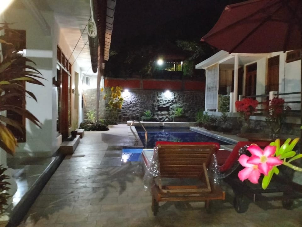 Night, Swimming pool