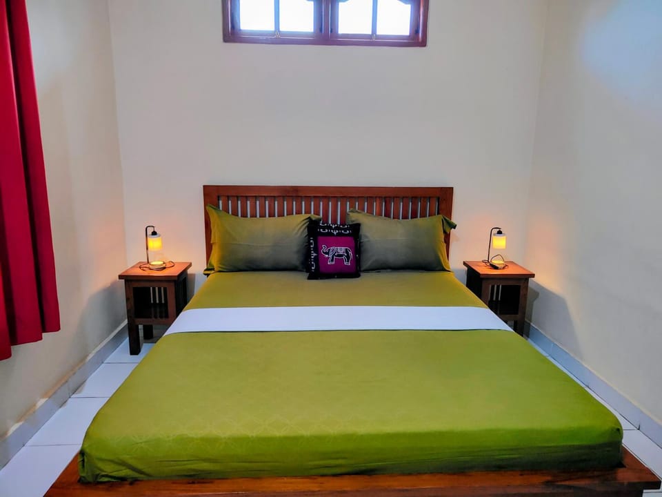 Kaia Lovina Guest House Bed and Breakfast in Buleleng