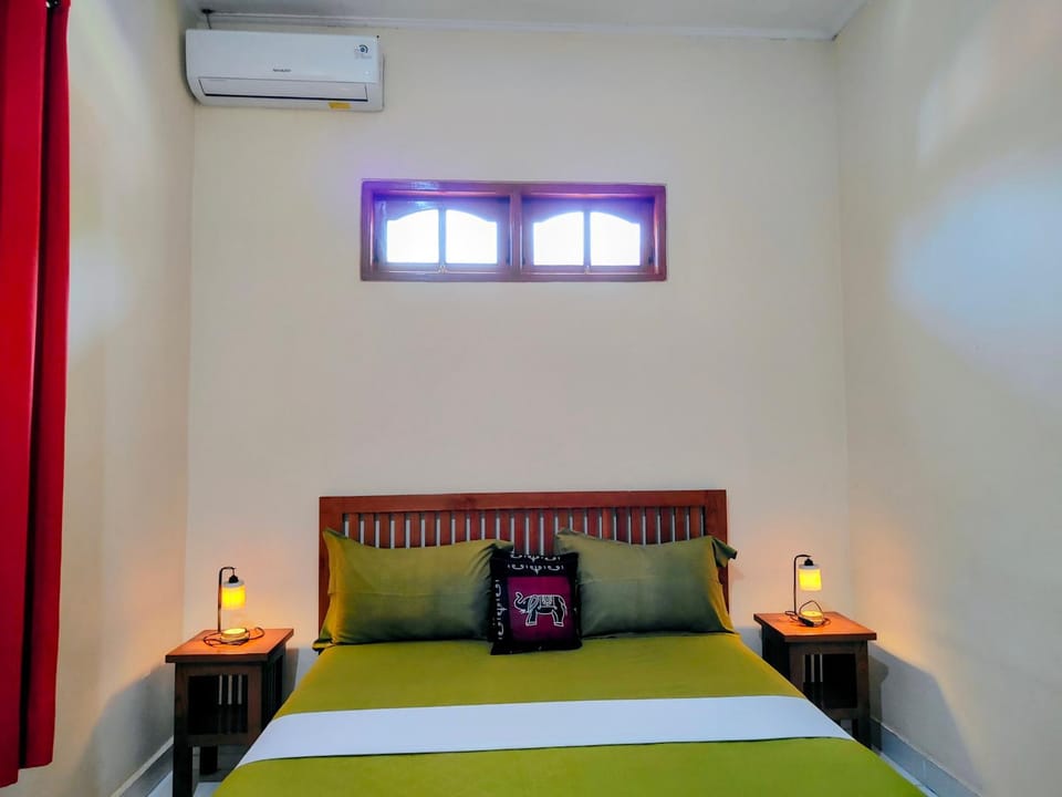 Kaia Lovina Guest House Bed and Breakfast in Buleleng