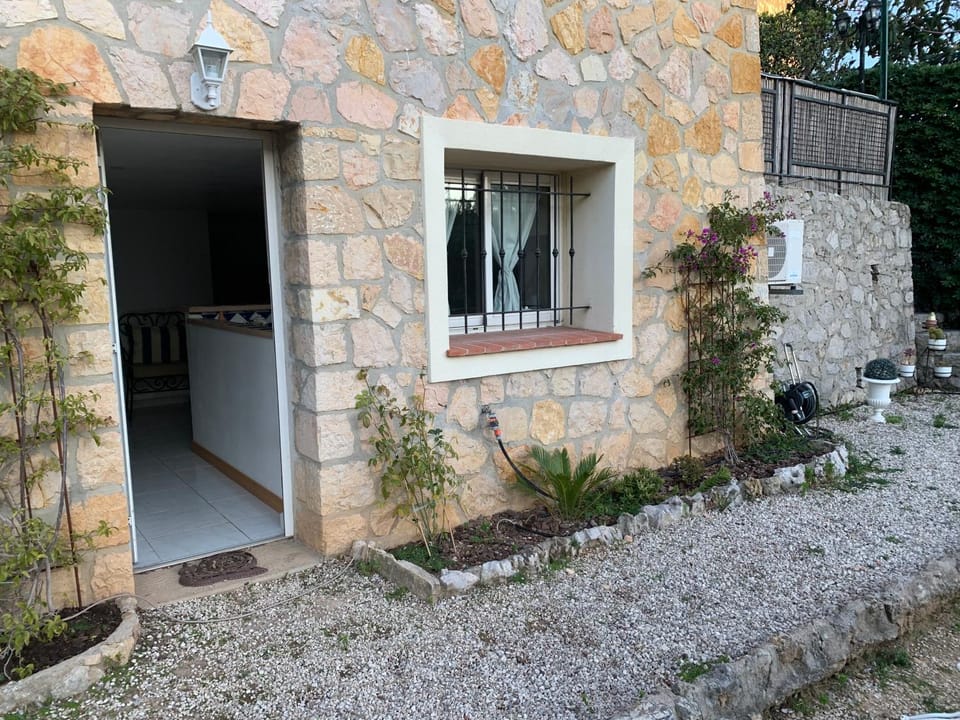 Property building, Garden view