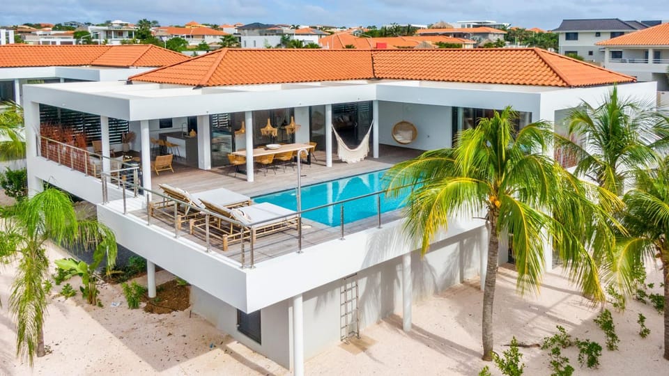 Property building, Balcony/Terrace