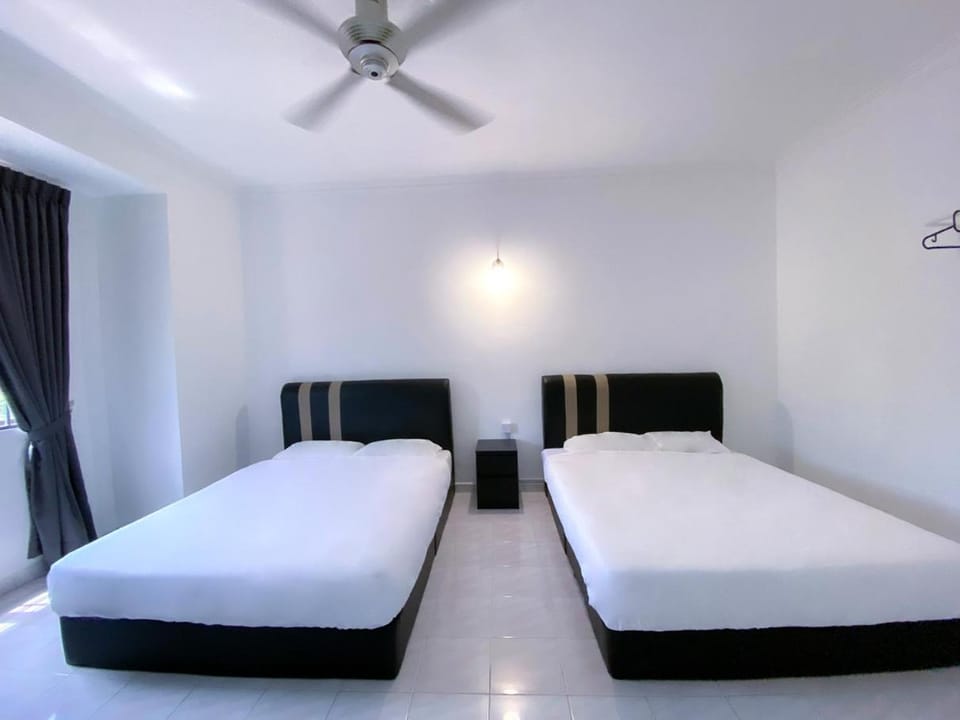 Venice Guest Hostel - Bilik Sahaja Bed and Breakfast in Perak
